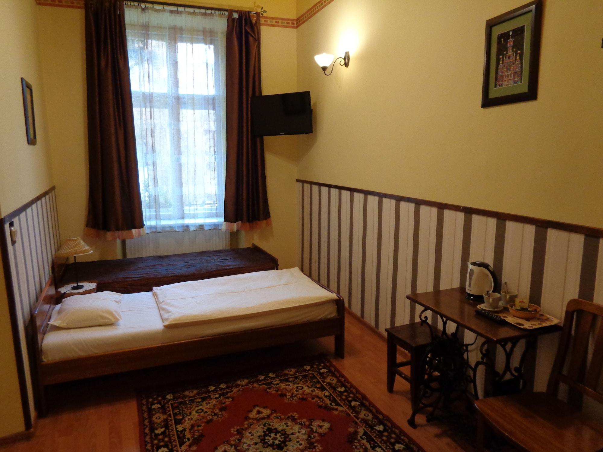 Globtroter Guest House Cracovia Esterno foto