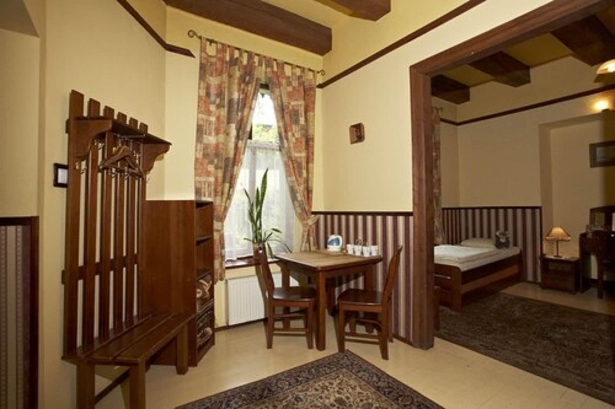 Globtroter Guest House Cracovia Esterno foto
